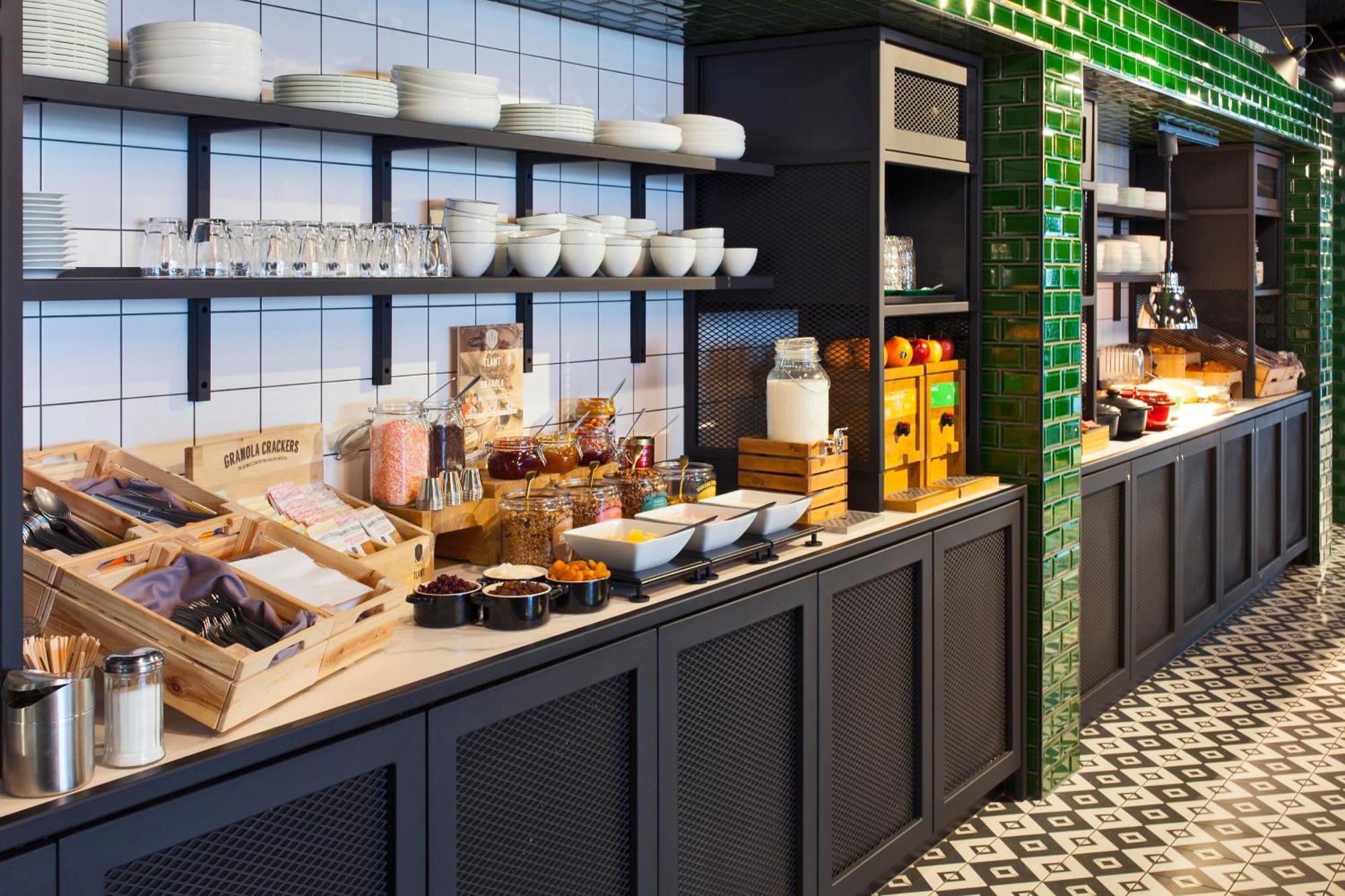 Hotel Ibis Styles Amsterdam Airport Amsterdam Airport Schiphol Esterno foto