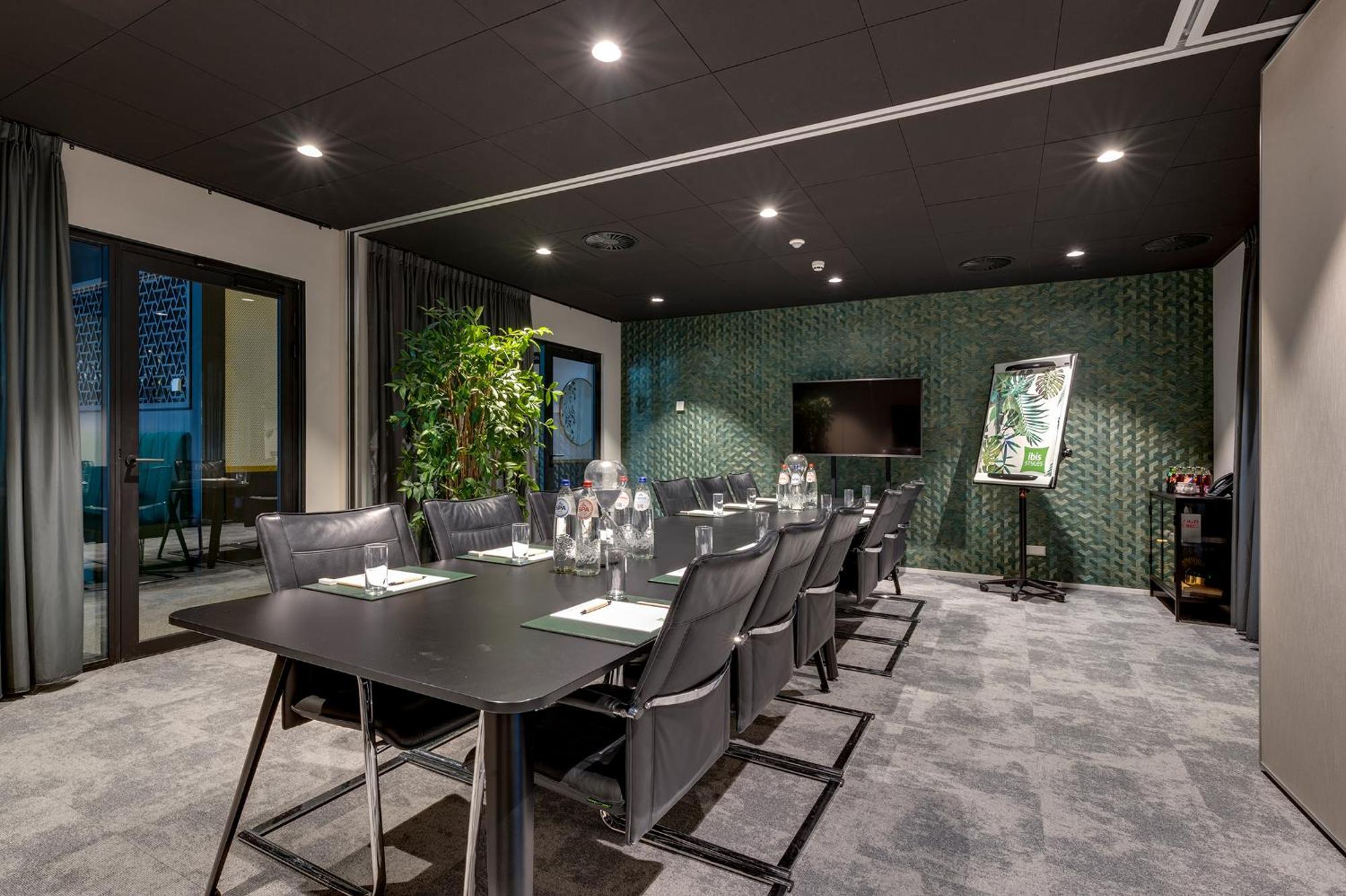 Hotel Ibis Styles Amsterdam Airport Amsterdam Airport Schiphol Esterno foto